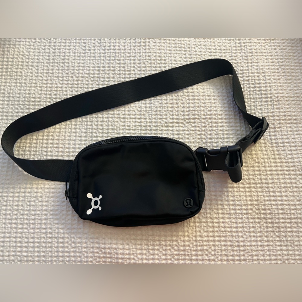 Lululemon black belt bag, Orangetheory collab